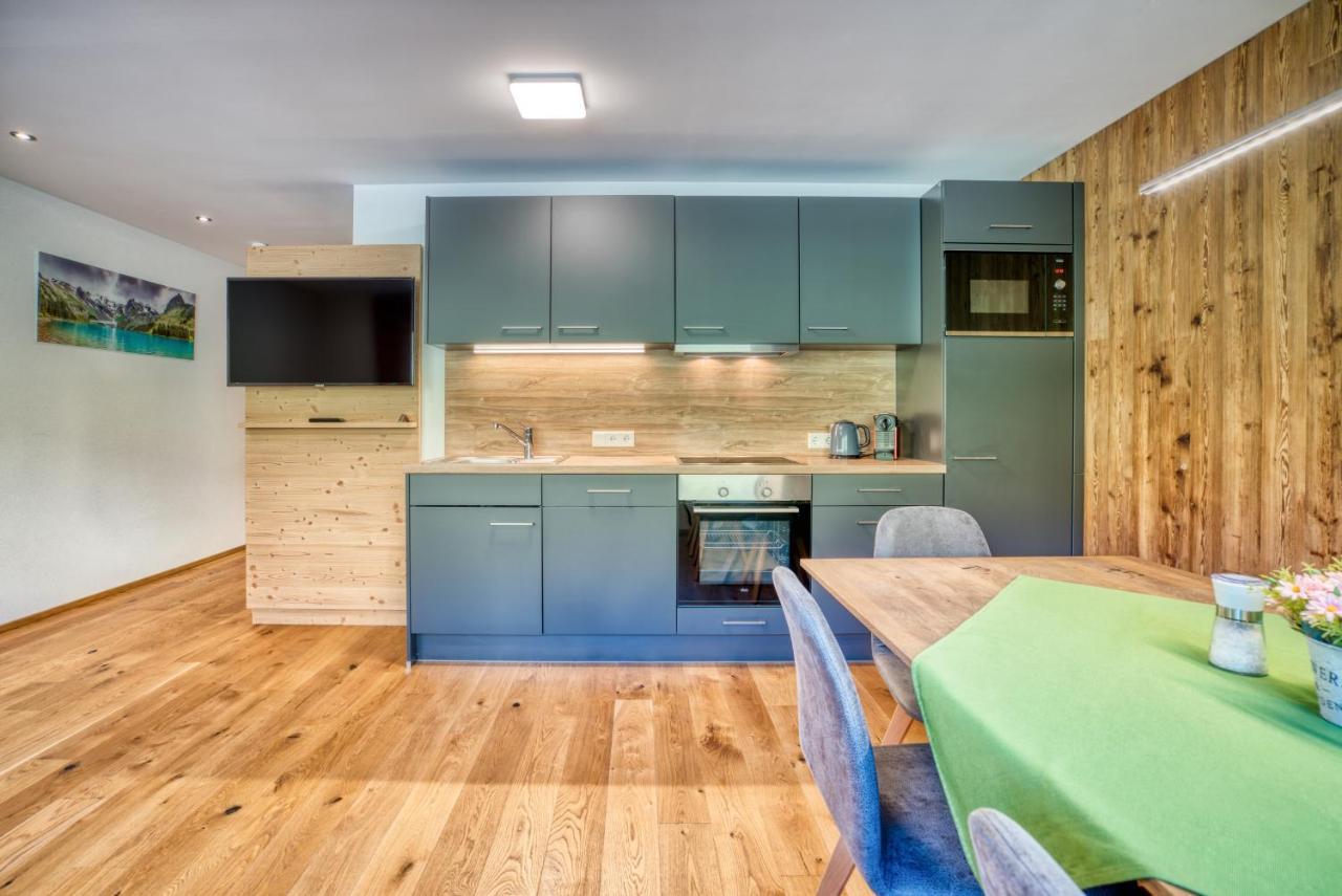 Hus23 With Wellness Apartman Schröcken Kültér fotó