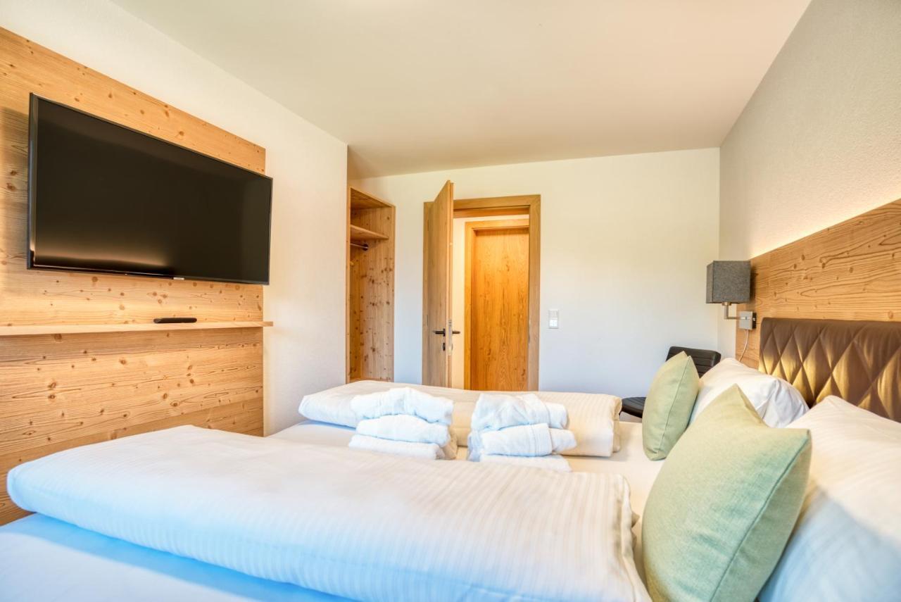 Hus23 With Wellness Apartman Schröcken Kültér fotó